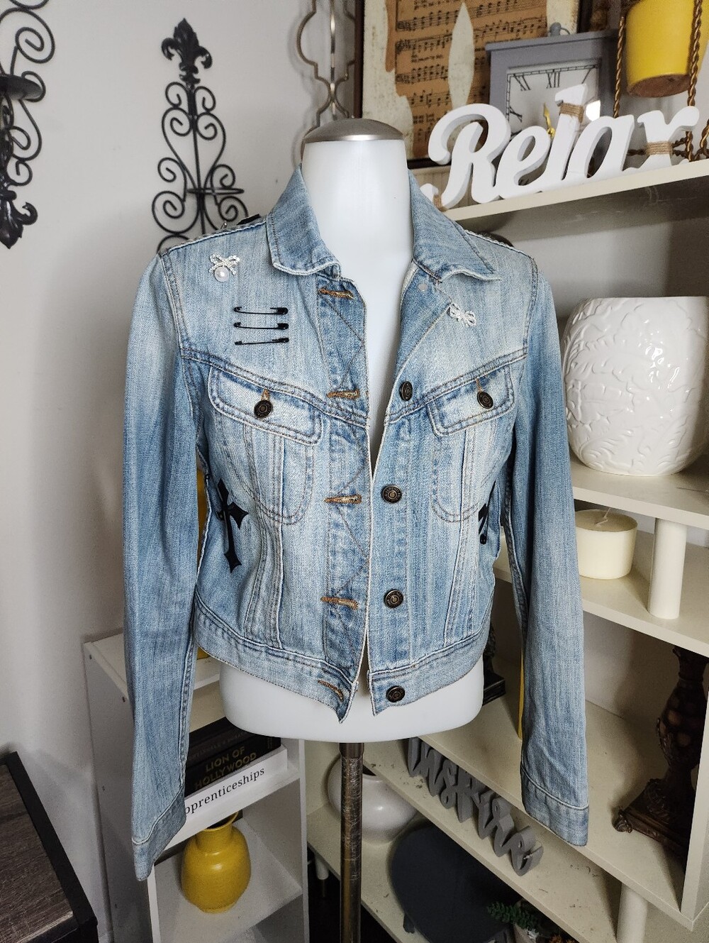Light Wash Embroidered Denim Jacket - Women